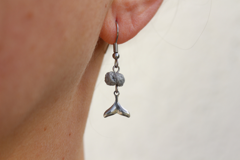 Geisternetz Ohrringe "Flukenbuddy" Silberfarben