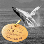 Schlüsselanhänger Glücks-Wal mit Herzchen