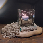 Standteelicht mit hellem Eichenholz und Geisternetzen Exempl. 16